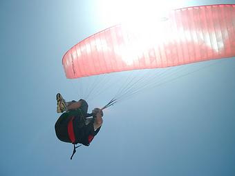 Paragliding - im Flug